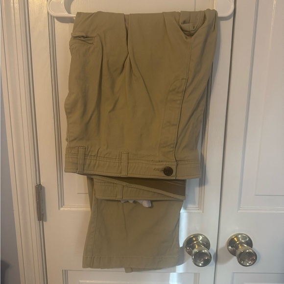 Classic Men's Khaki Chinos, Size 44 Comfort Casual - Picture 4 of 4